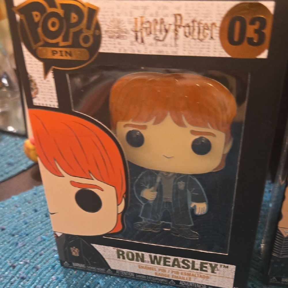 Pop Harry Potter Pins - Ron Weasley & Bellatrix Lestrange - Picture 3 of 5